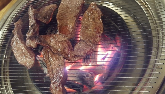 농협안심한우마을 관악점_매장이미지_2