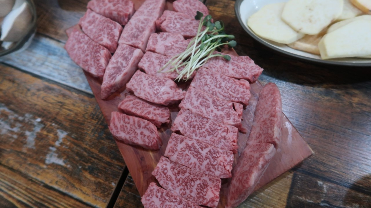 찬우물한우정육식당 고촌점_매장이미지_1